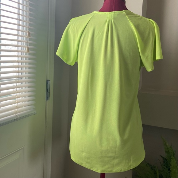 Lily Morgan women green short sleeve pullover sheer top. Size S. Used. - Picture 6 of 10